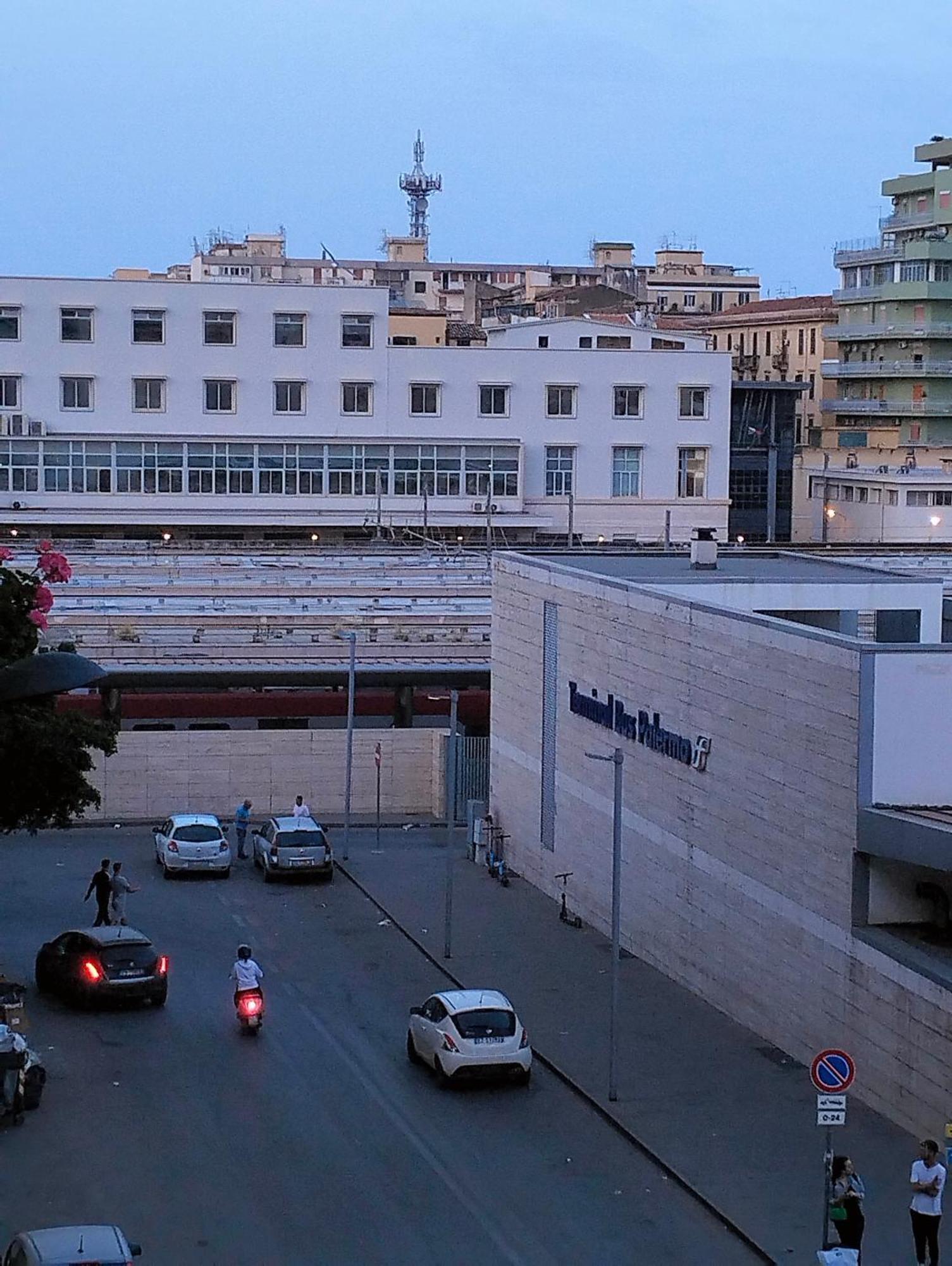 Stazione Di Palermo Affitti Exterior foto